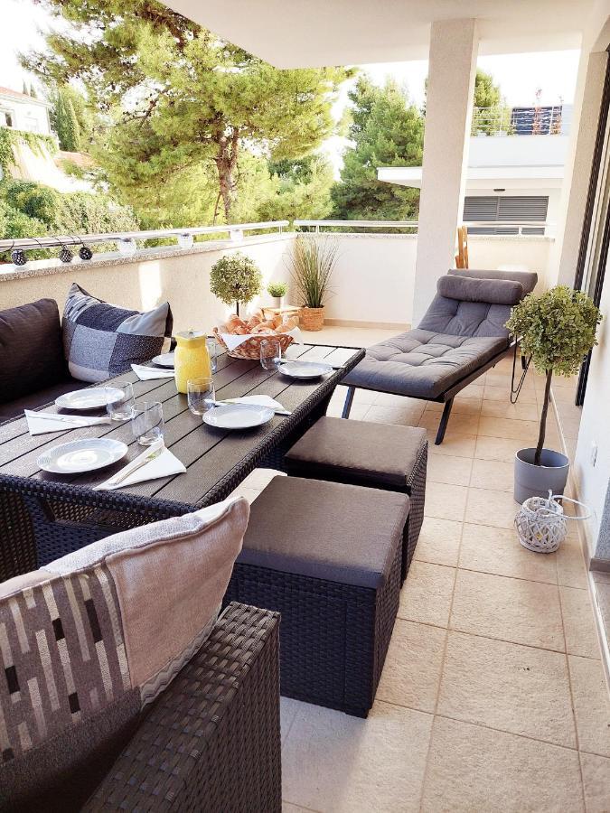 Newhome Nicole Premantura Luaran gambar