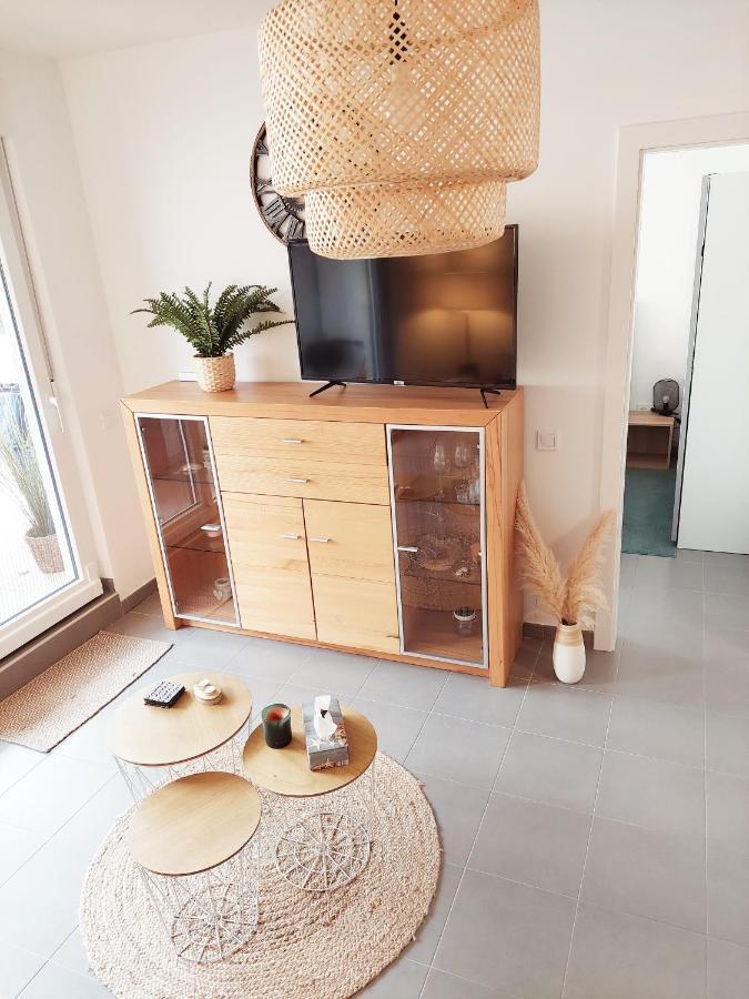 Newhome Nicole Premantura Luaran gambar