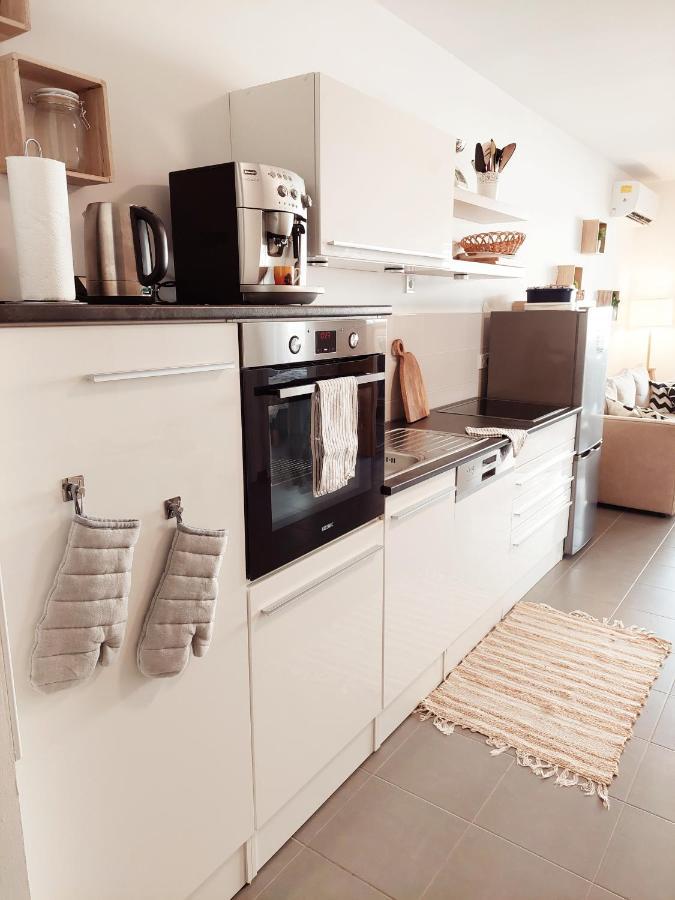 Newhome Nicole Premantura Luaran gambar