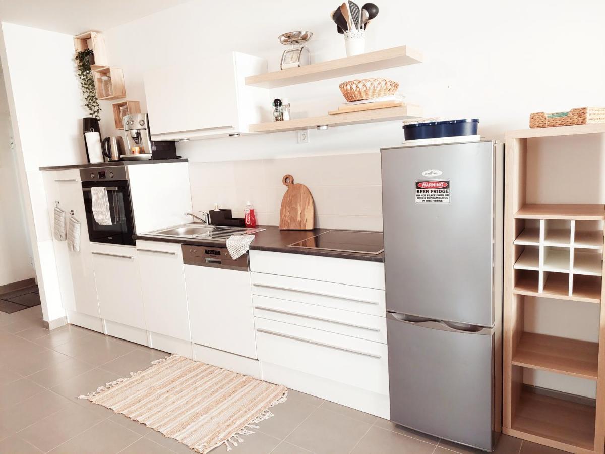 Newhome Nicole Premantura Luaran gambar