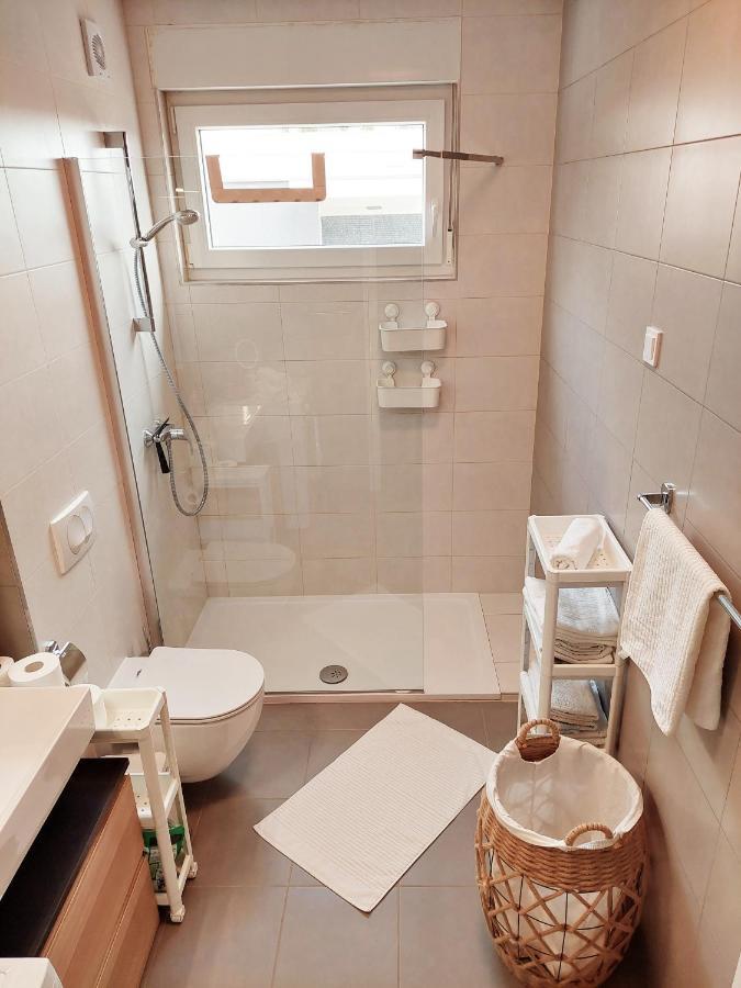Newhome Nicole Premantura Luaran gambar